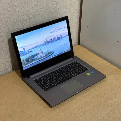 Notebook Lenovo i7 + vídeo dedicado + Touch screen