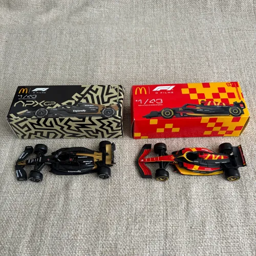 Fórmula 1 Mc Donalds impecável