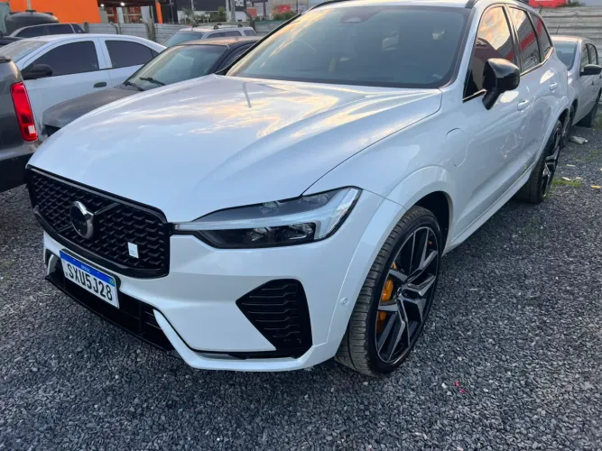 Volvo XC-60 T-8 Pol. Eng. 2.0 AWD (híbrido) 2024