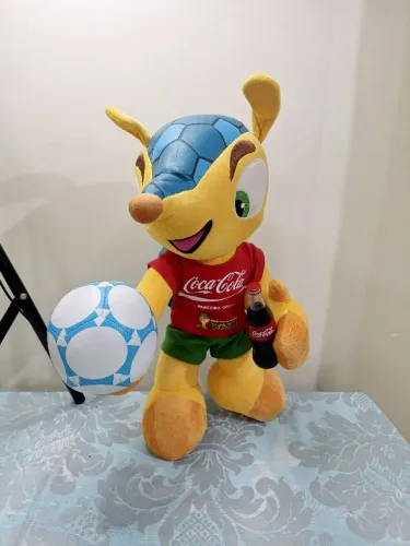 Pelúcia mascote Fuleco copa 2014