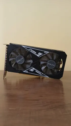 Placa de Vídeo Galax GeForce GTX 1650 4GB GDDR6 - Com Defeito