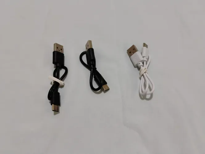 Kit com 3 Cabos USB-C para Carregamento - Em Ótimo Estado