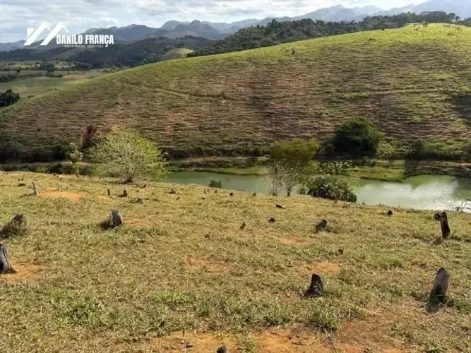 Vende-se linda propriedade rural em Alfredo Chaves ES
