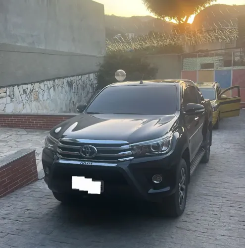 Toyota Hilux CD SRX 4X4 2.8 TDI 16V Diesel Aut. 2017