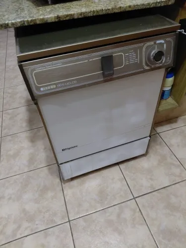 Vendo laca louças excelente funcionamento com manual instruções 