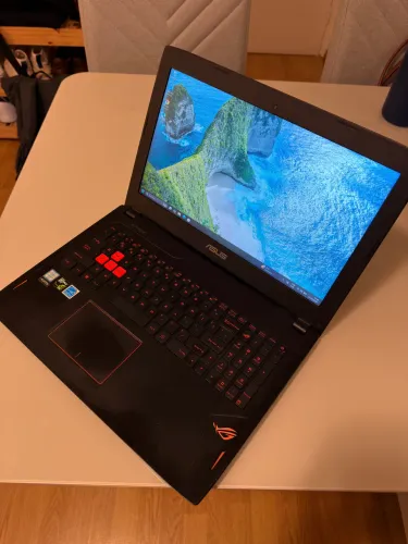 Notebook Gamer ASUS STRIX GL502VS (Intel i7, 8GB RAM)