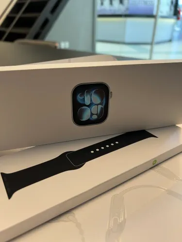 APPLE WATCH S11 42MM SPACE GRAY LACRADO