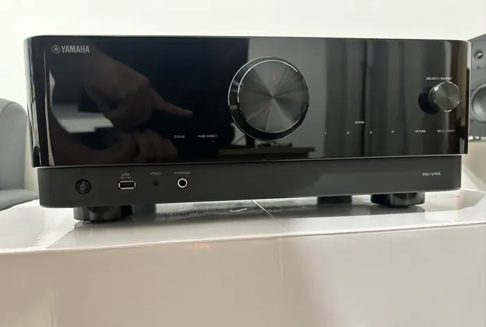 NOVO - Receiver Yamaha RX-V4A 5.2 - 4K 120Hz, 8K, eARC, Wi-Fi, Bluetooth, MusicCast