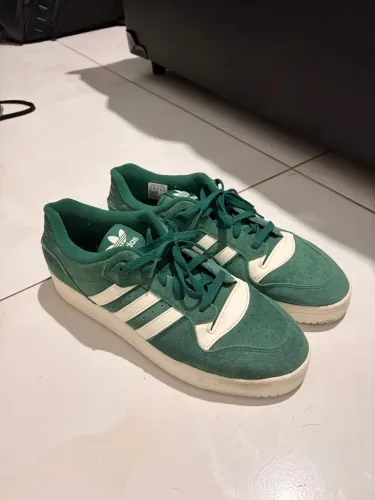 Tênis Adidas Rivalry Low. 45