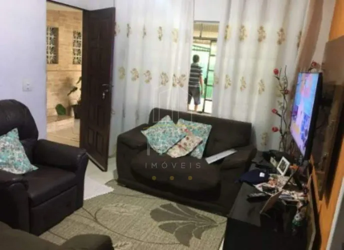 Casa 2 dormitórios, sendo 1 suíte no bairro Jordanópolis - São Bernardo do Campo