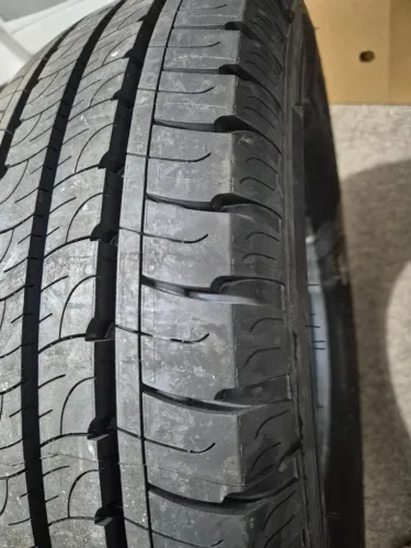 1 PNEU GOODYEAR CARGO ARO 16