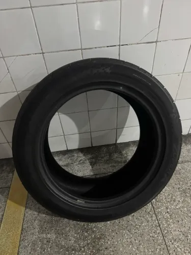 Pneu 215/55r17