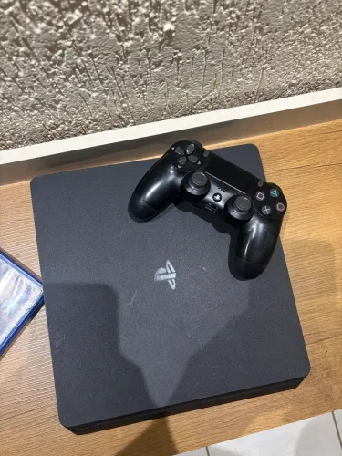 PlayStation 4 (ps4) slim 500gb