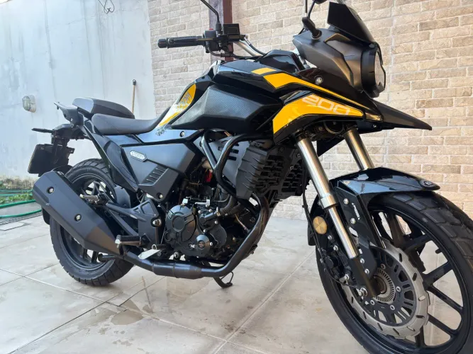 Vendo Storm 200 R$ 19.900 único dono