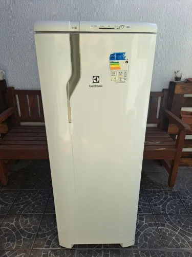 Geladeira Electrolux RE31 + entrega gratis em Sorocaba agora mesmo.