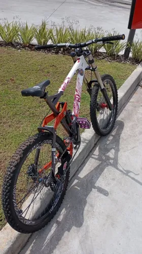 Dh bike gtk pulse rz