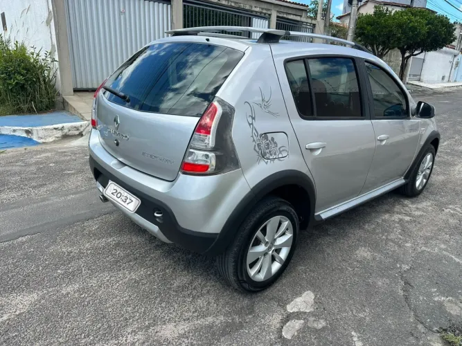 Renault Sandero Stepway Hi-power 1.6 8V 5P 2013