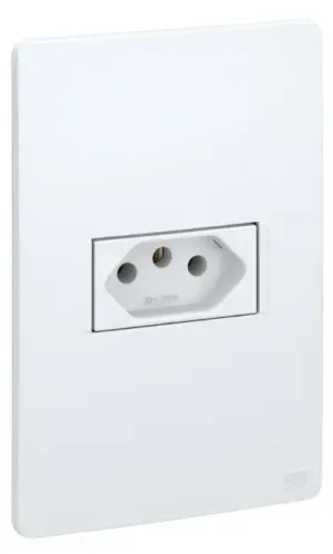 Conjunto Montado 1 Placa 4x2, Suporte e Tomada 2P+T 20A Branco