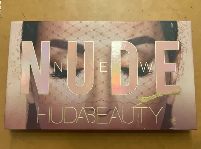 paleta de sombras hudabeauty new nude