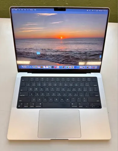 Apple Macbook Pro M1 16GB RAM 1TB 