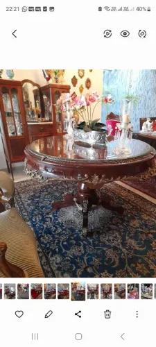 Mesa com machetaria 