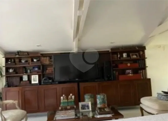 Casa Térrea à venda com 4 quartos em Jardim Guedala, São Paulo
