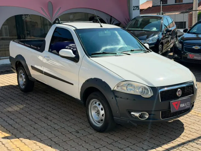 Fiat Strada Trekking 1.6 16V Flex CS 2013