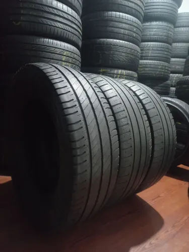 Pneu de carga 225/65/16 Michelin. R$179,00 cada pneu. Disk entrega 