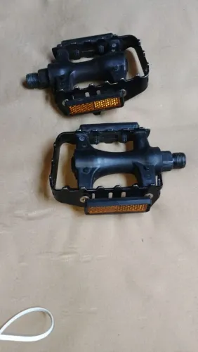 Pedal alumínio de bicicleta 