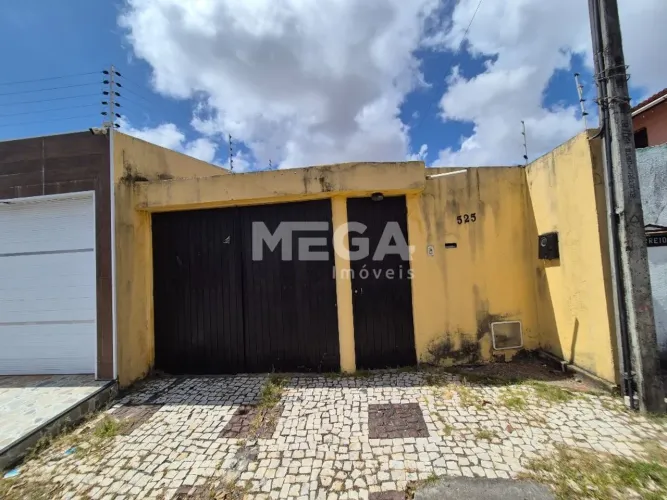 Casa com 3 quartos no bairro Parque Santa Maria em Fortaleza, CE