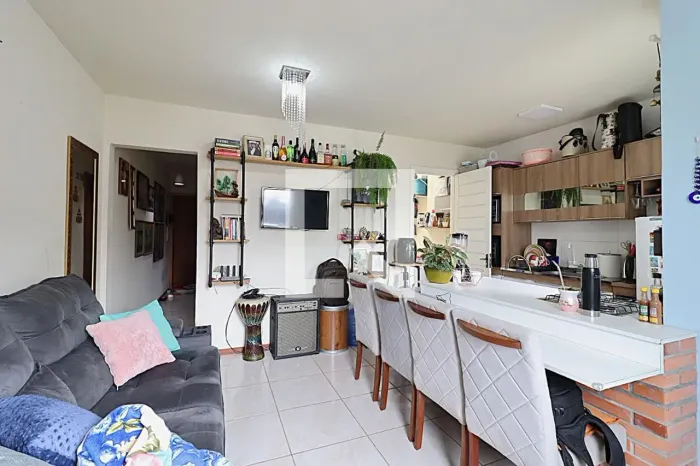 Casa à Venda - Vila Operária, 2 Quartos, 62 m2