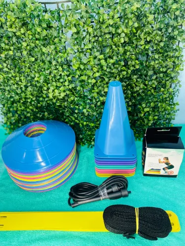 Kit Treino 10 Cones + 10 Chapéus Chinês + 01 ? Faixa Mini+ Funcional Agilidade Escada 7 