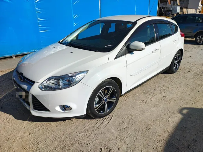 Ford Focus 1.6 S/1.6 SE Flex 16V 5P AUT 2015