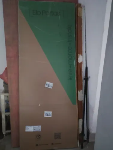 Folha de porta pronta,elo portas 80 cm..branca...nova na caixa