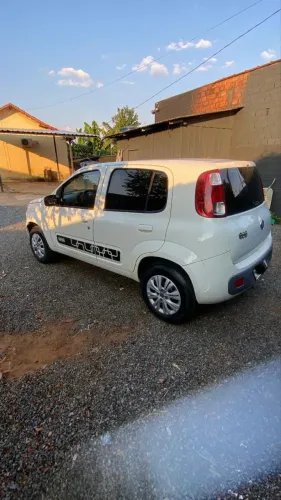 Fiat Uno Vivace/rua 1.0 EVO Fire Flex 8V 5P 2013
