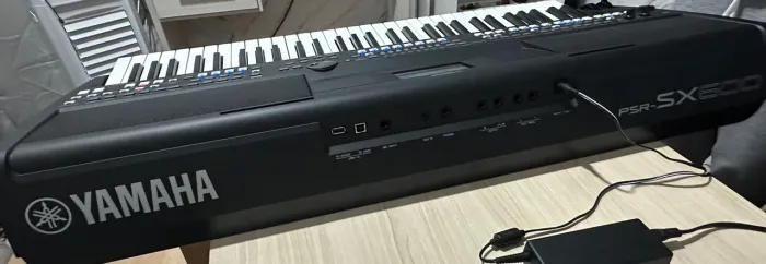 Teclado Yamaha PSR SX600