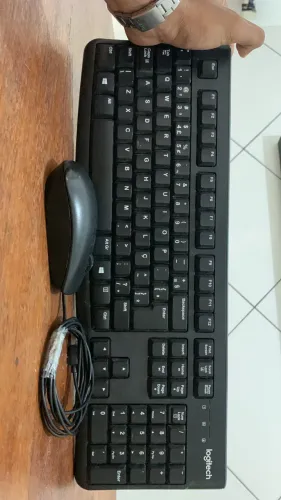 Kit Teclado e Mouse Logitech MK120 USB