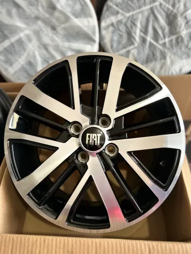 Rodas r15 novas modelo Fiat Strada 