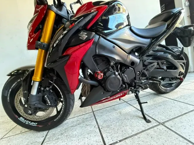 GSX S1000 2019 RARIDADE , ACEITO TROCAS E FINANCIO .