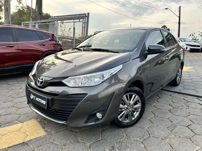 Toyota Yaris XL Sedan 1.5 Flex 16V 4P Aut. 2022