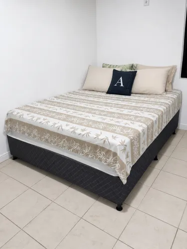 Cama box casal