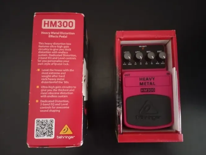 PEDAL BEHRINGER HM 300 -  O Verdadeiro Som Chainsaw (Clone Boss HM-2)