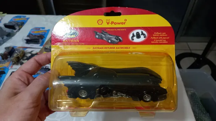 Coleção de Batmóveis Shell + brinde