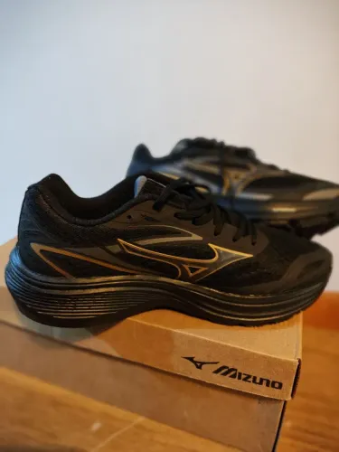 Tênis de corrida Mizuno Atlantis 2