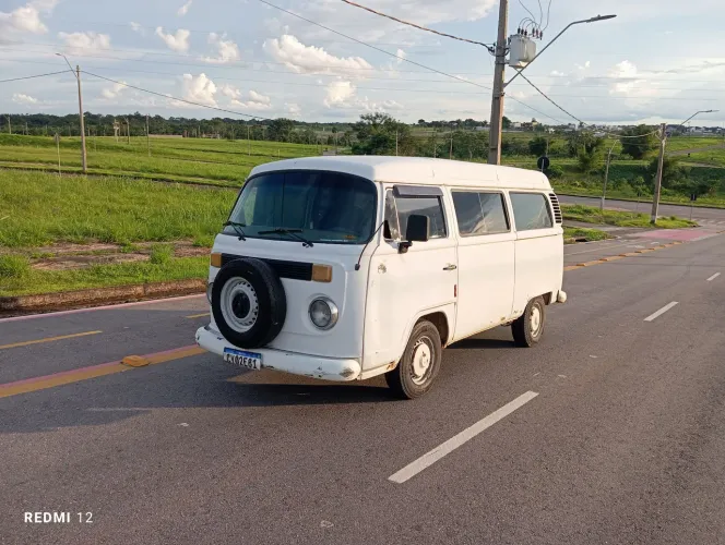 Volkswagen Kombi Standard/ Luxo/ Serie Prata 2003