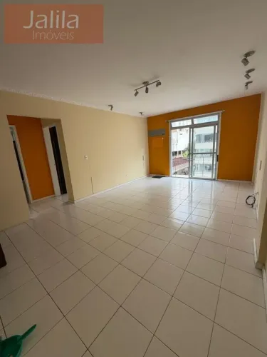 Apartamento para Venda em Florianópolis, Centro, 2 dormitórios, 1 banheiro, 1 vaga