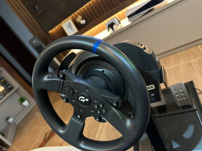 THRUSTMASTER T300RS GT EDITION