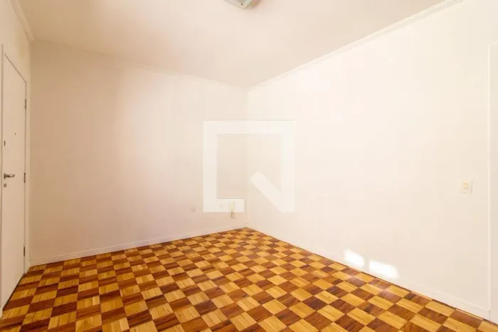 APARTAMENTO RESIDENTIAL em Campinas - São Paulo, Cambuí