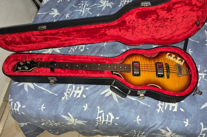 Baixo Epiphone Viola bass