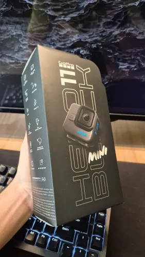 Go pro hero 11 Black Mini - Lacrada na Caixa (Nunca Usada)